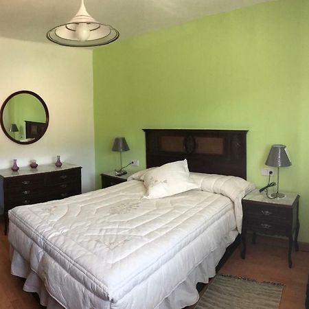 Casa De Pueblo Con Merendero Alquilable Opcionalmente Casarejos Exterior foto