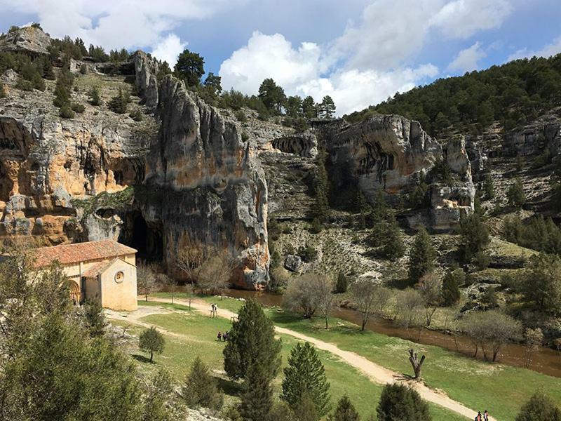 Casa De Pueblo Con Merendero Alquilable Opcionalmente Casarejos Exterior foto